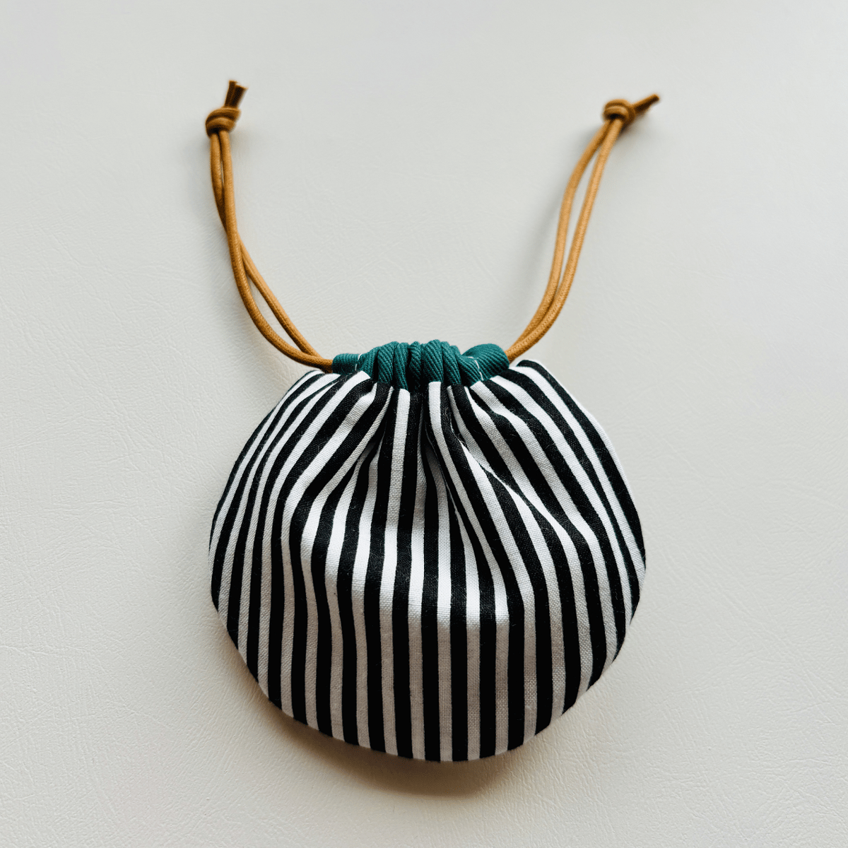 手のひらサイズの巾着 ストライプ T14 | miamiao