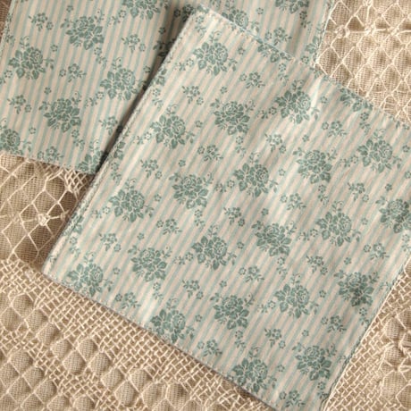 キッチン雑貨 小花 ブルー コースター ハンドメイド 2枚組