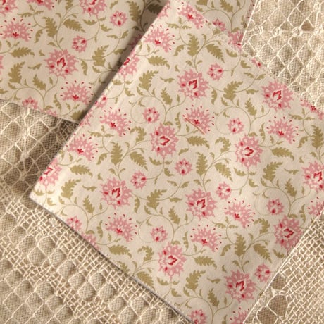 キッチン雑貨 小花 ピンク コースター ハンドメイド 2枚組