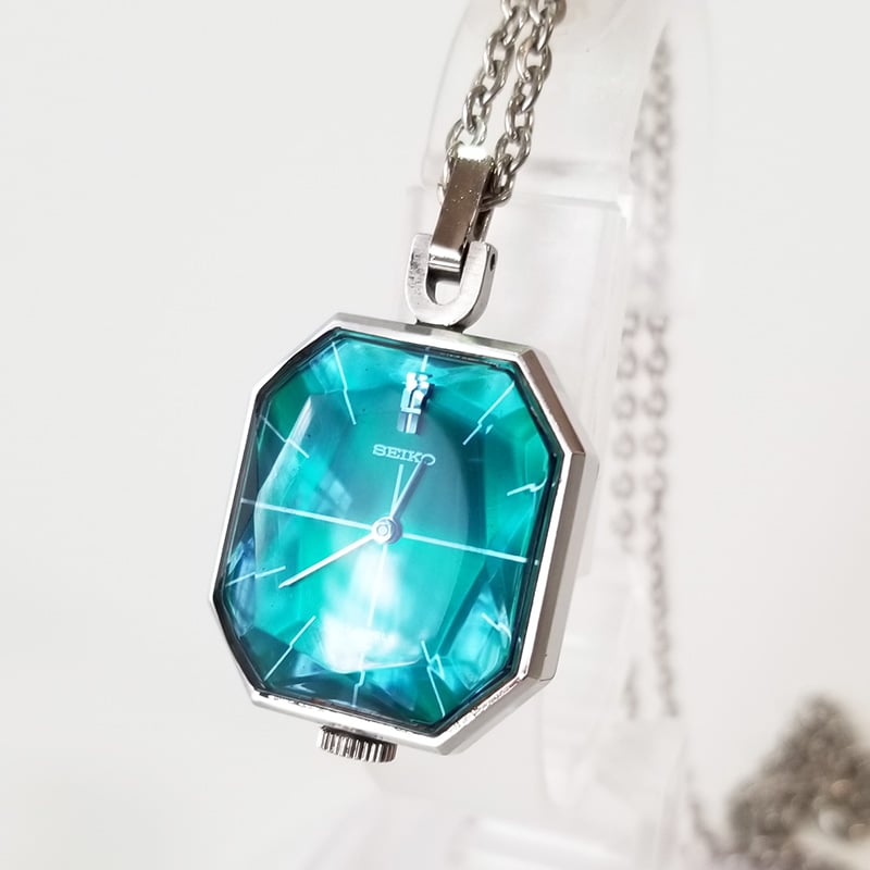 SEIKO】セイコー ペンダント時計 グリーン系 手巻き 稼働品 11-3710