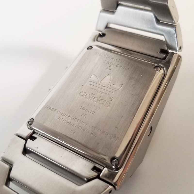adidas】 アディダス デジタル腕時計 10-0272 QZ ビンテージ【電池交換