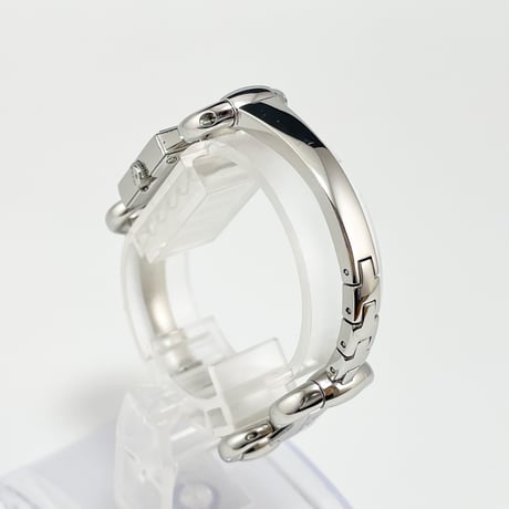 【GUCCI】GUCCI グッチ レディース腕時計 トルナヴォーニ シェル クォーツ 120 稼働 美品【電池交換済】