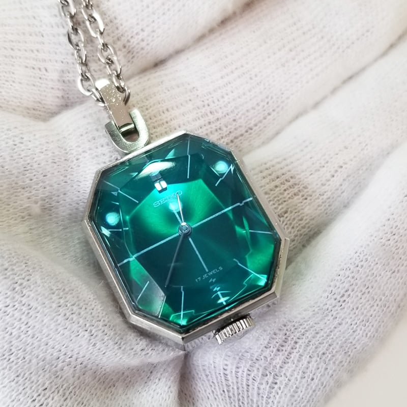 SEIKO】セイコー ペンダント時計 グリーン系 手巻き 稼働品 11-3710