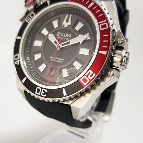 【BULOVA】ブローバ 腕時計 プレシジョニスト クォーツ ブラック文字盤 C860983 稼働【電池交換済】