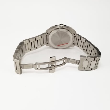 【GUCCI】美品 グッチ メンズ腕時計 クォーツ デイト YA142301 142.3 付属品あり ブラック文字盤