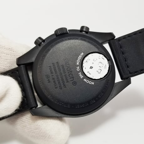 【Swatch × Omega】スウォッチ × オメガ クォーツ ミッショントゥザムーンフェイズ スヌーピー SO33B700 新品同様