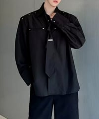 タイ付き スタッズデザインシャツ / 2color