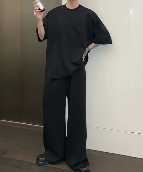 エンボスロゴ Tシャツ＆ワイドパンツ セットアップ / 2colors set up