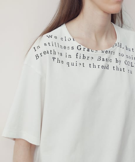 ネックロゴ ミニマル ルーズTシャツ / 2color