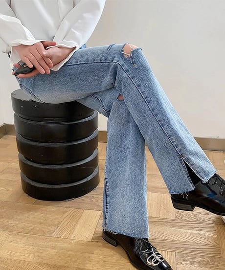 ダメージ スリットデニムパンツ