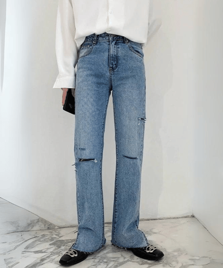 ダメージ スリットデニムパンツ