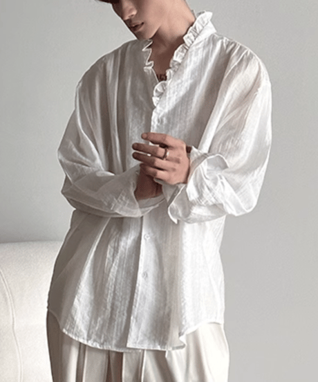 フリルネック シャーリングシャツ