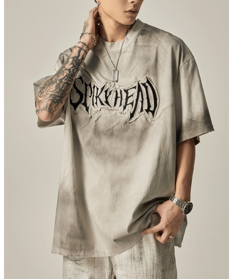 スパイクヘッド ダメージグラフィックTシャツ / 2colors