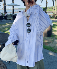 オーバーサイズ ホワイトストライプシャツ