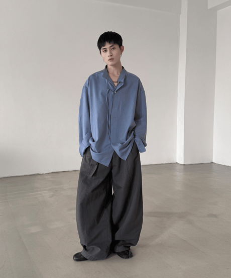 ボウタイデザイン ルーズフィット ストライプ長袖シャツ / 2color