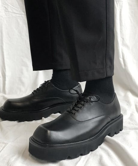 シックブラック レザーシューズ
