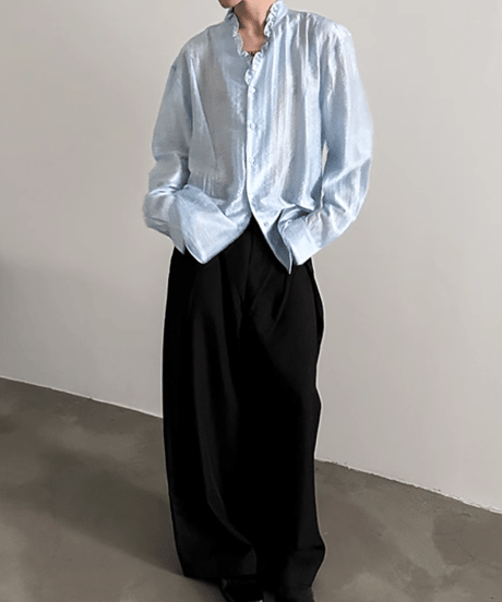 フリルネック シャーリングシャツ