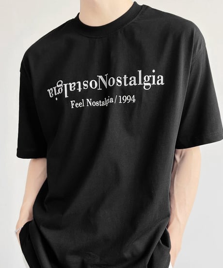 ノスタルジア グラフィックTシャツ