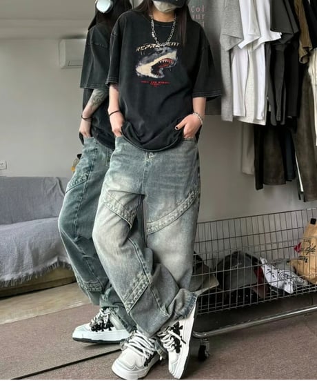 SHARK ATTACK グラフィックTシャツ / 2color