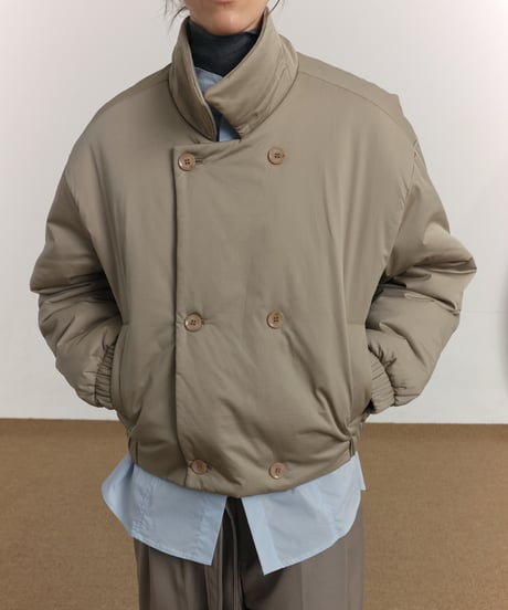 ハイネックショートパデッドジャケット