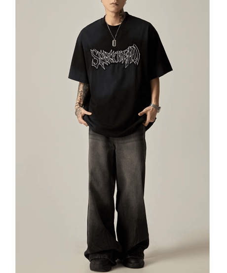 スパイクヘッド ダメージグラフィックTシャツ / 2colors