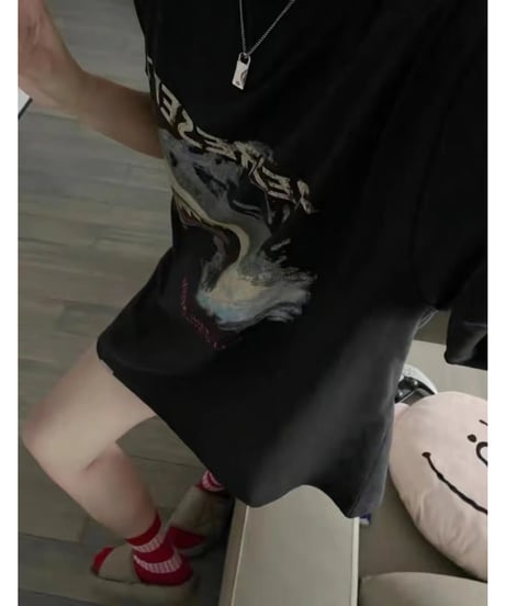 SHARK ATTACK グラフィックTシャツ / 2color