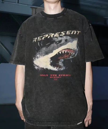 SHARK ATTACK グラフィックTシャツ / 2color
