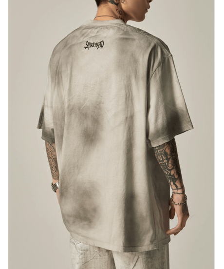 スパイクヘッド ダメージグラフィックTシャツ / 2colors