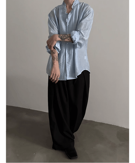 フリルネック シャーリングシャツ