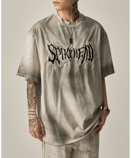 スパイクヘッド ダメージグラフィックTシャツ / 2colors