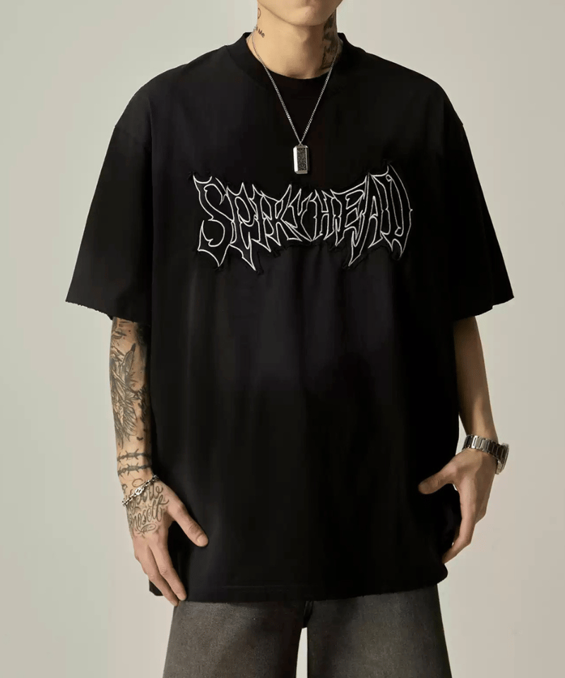 スパイクヘッド ダメージグラフィックTシャツ / 2colors | ness.