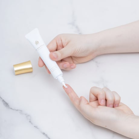 BE NEW White（ビニュー ホワイト）