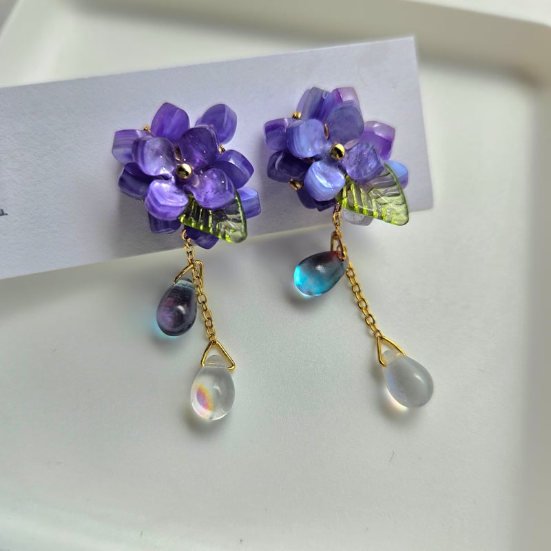 雫雨の紫陽花k16gpピアス(イヤリング) | la flore(ラ・フローラ)花の