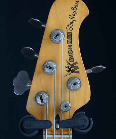 MUSIC MAN StingRay 1981-84