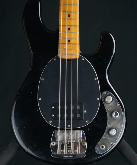 MUSIC MAN StingRay 1981-84