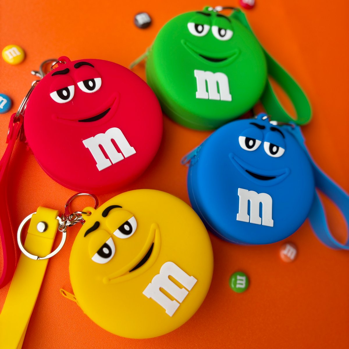m&m