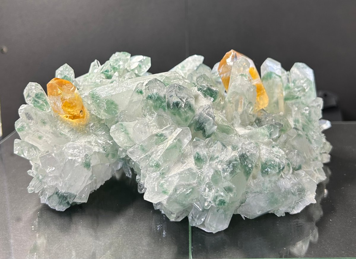 高品質　天然シトリンクラスター　ゼウス　616g 姿形良し　透明度　ファントム グリーンファントムinシトリンクラスター | シータstone