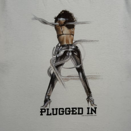 SORAYAMA "PLUGGED IN" FASHION VICTIM X-LARGE 1475