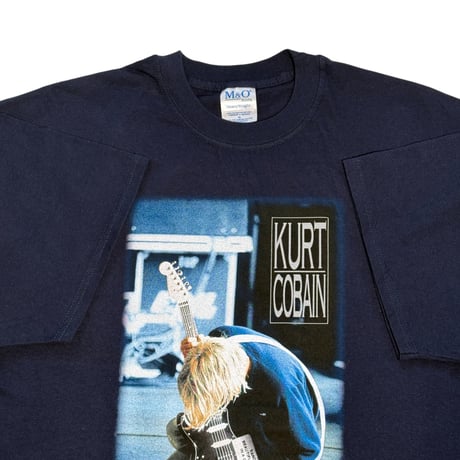 NIRVANA KURT COBAIN "GUITER" M&O X-LARGE 901