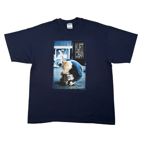 NIRVANA KURT COBAIN "GUITER" M&O X-LARGE 901