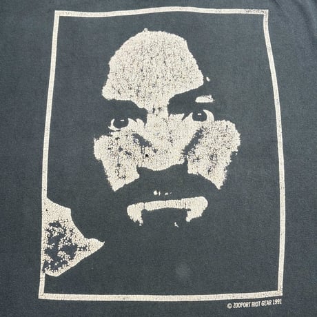 CHARLES MANSON "CHARLIE DONT SURF" FRUIT OF THE LOOM LARGE 1658