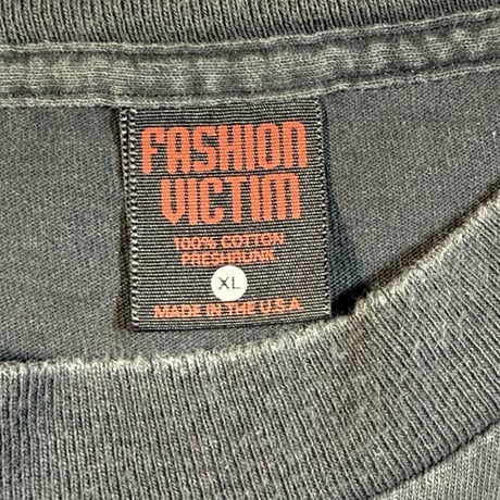 OLIVIA DE BERARDINIS "DEVIL GIRL" FASHON VICTIM X-LARGE 2629