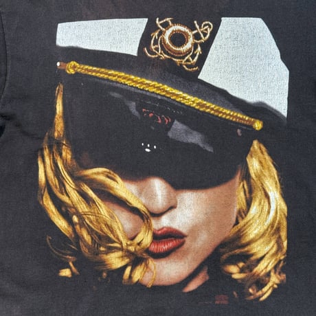 MADONNA "THE GIRLIE SHOW" HANES LARGE 2318