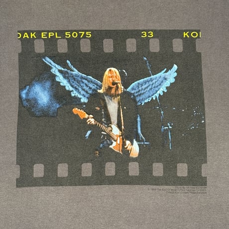 NIRVANA "KURT COBAIN ANGEL WING" GIANT MEDIUM 890