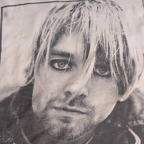 NIRVANA KURT COBAIN "MEMORIAL 1967-1994" GIANT BY TULTEX X-LARGE 587