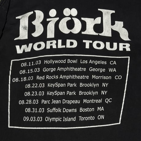 BJORK ”WORLD TOUR” U.S. T'S MEDIUM 2362