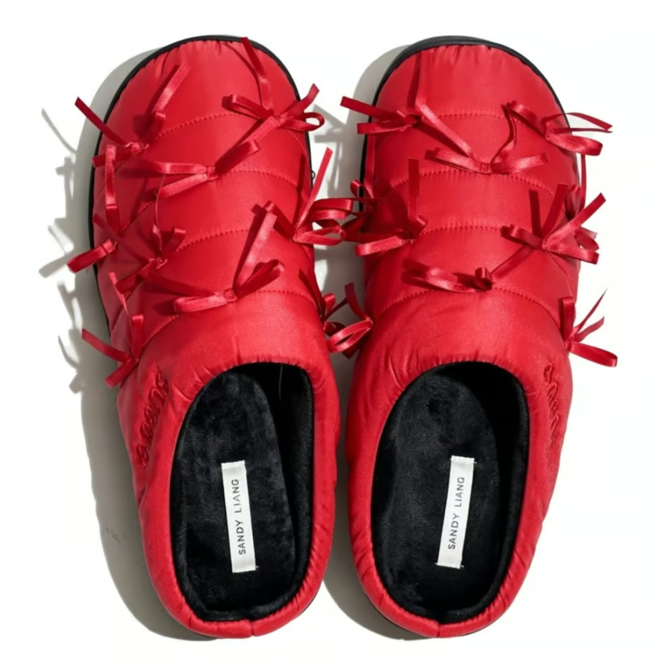 SUBU x SANDY LIANG SLIPPERS IN RED | SUBU ONLIN SUBU x SANDY LIANG SLIPPERS IN RED | SUBU ONLIN