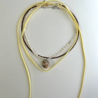 perl glay necklace