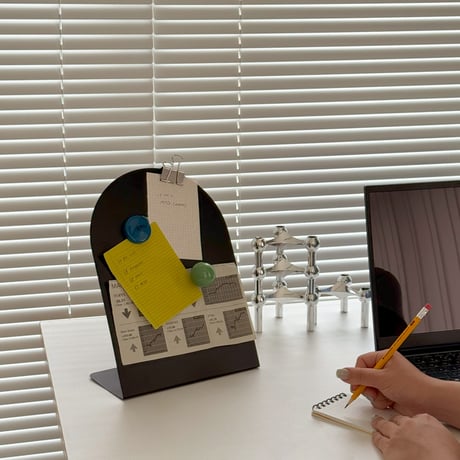 stationery-03041　Desktop Arched Magnetic Board