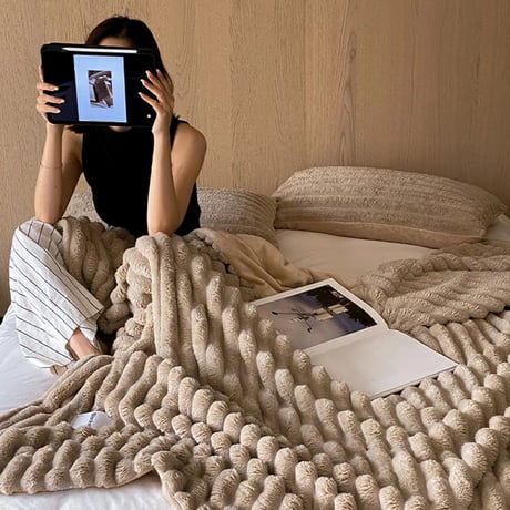 pillowcase-03014　Striped Rabbit Fur Fluffy Blanket and Pillowcase/Set of 2